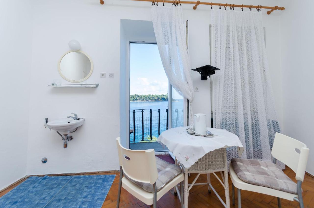 Rooms Sonja P Rab Town Esterno foto